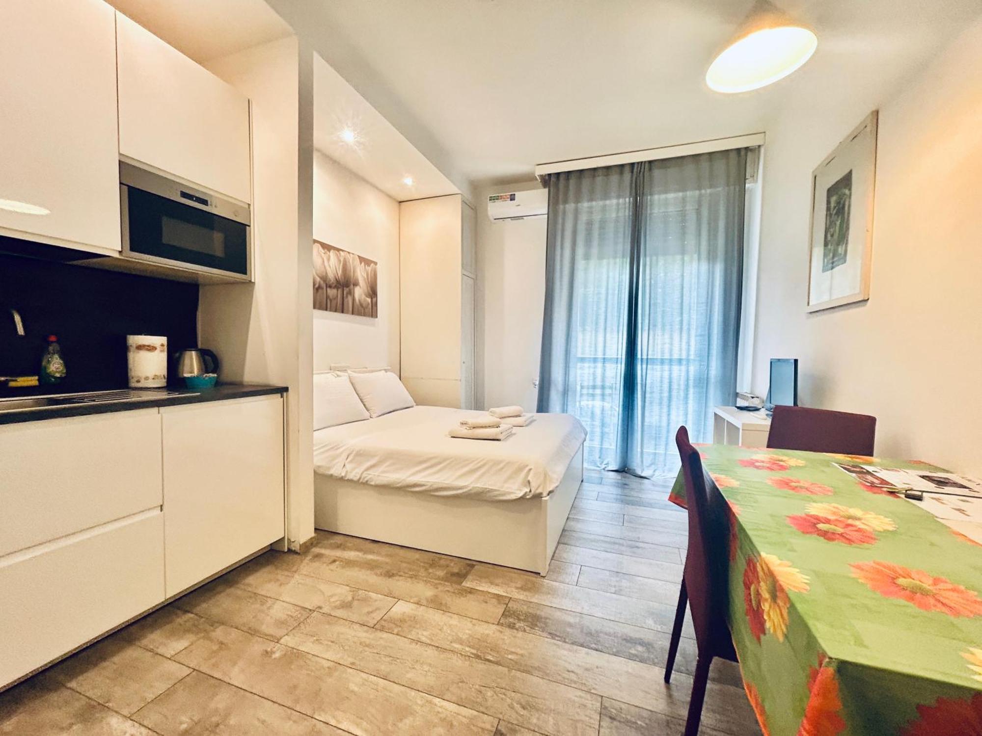Cdm By Florencehospitality Com Apartment